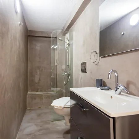 בית נופש Westcoast 1-bedroom Located Heart Of Old Town *